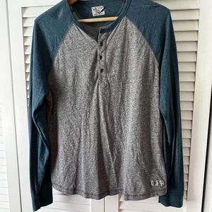 Lucky brand long sleeve raglan shirt